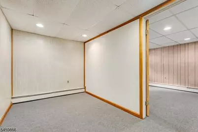 565 Dell Rd, Roxbury Township, NJ 07850 - Photo 17