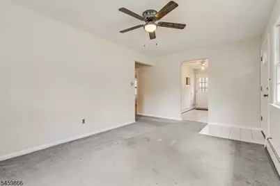 565 Dell Rd, Roxbury Township, NJ 07850 - Photo 7