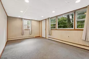 565 Dell Rd, Roxbury Township, NJ 07850 - Photo 15