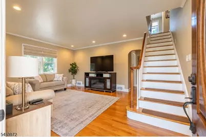715 Ainsworth St, Linden, NJ 07036 - Photo 3