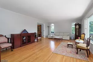 10 Wesley Ct, Montgomery Township, NJ 08558 - Photo 3