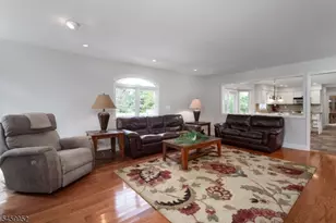 10 Wesley Ct, Montgomery Township, NJ 08558 - Photo 13