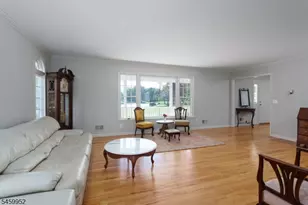 10 Wesley Ct, Montgomery Township, NJ 08558 - Photo 5
