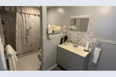 111 Summit Ave, North Plainfield, NJ 07060 - Photo 3