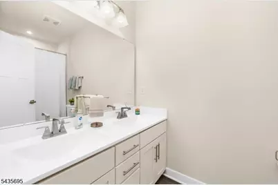 124 Club House Dr, Washington Township, NJ 07882 - Photo 23