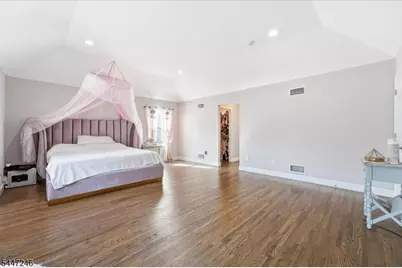 5 Old Bridge Rd, Cedar Grove, NJ 07009 - Photo 27