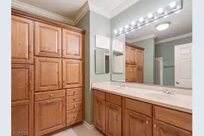 9 Goffle Brook Ct, Hawthorne, NJ 07506 - Photo 17