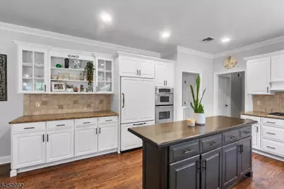 8 Goldfinch Run, Kinnelon, NJ 07405 - Photo 13
