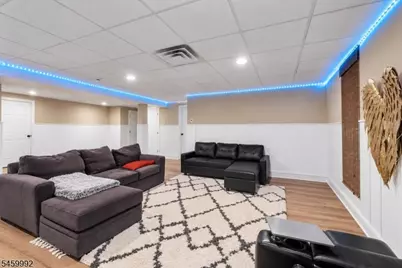 8 Goldfinch Run, Kinnelon, NJ 07405 - Photo 39