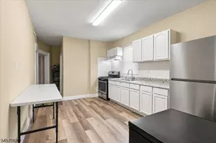 422 Jelliff Ave, Newark, NJ 07112 - Photo 19