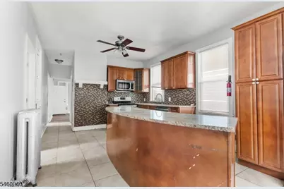564 Sanford Ave #2, Newark, NJ 07106 - Photo 3