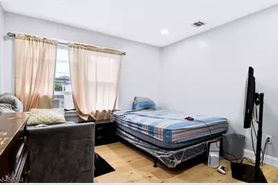 649 E 30th St, Paterson, NJ 07513 - Photo 21