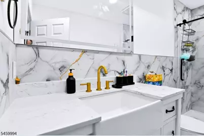 649 E 30th St, Paterson, NJ 07513 - Photo 15