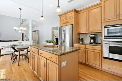 165 Briarheath Lane, Clark Township, NJ 07066 - Photo 11