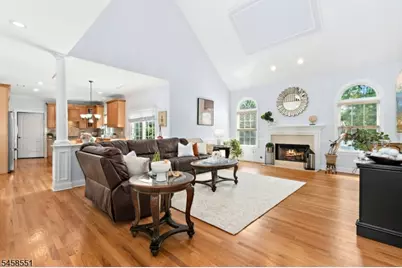 165 Briarheath Lane, Clark Township, NJ 07066 - Photo 13