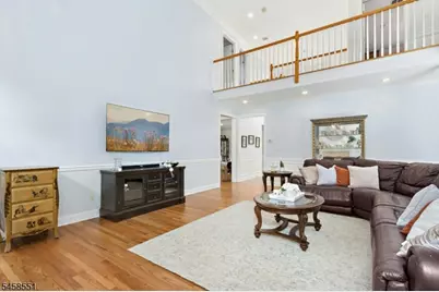 165 Briarheath Lane, Clark Township, NJ 07066 - Photo 15