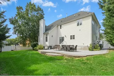 165 Briarheath Lane, Clark Township, NJ 07066 - Photo 29