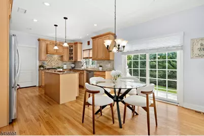 165 Briarheath Lane, Clark Township, NJ 07066 - Photo 9