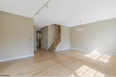 49 Wildflower Ln, Morris Township, NJ 07960 - Photo 3
