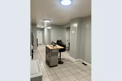 385 Amherst St #1, East Orange, NJ 07018 - Photo 3
