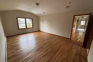 254 Phillips Ave, South Hackensack Township, NJ 07606 - Photo 5