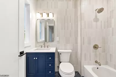 190 Laurel Ave, Livingston, NJ 07039 - Photo 27