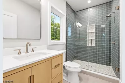 190 Laurel Ave, Livingston, NJ 07039 - Photo 15