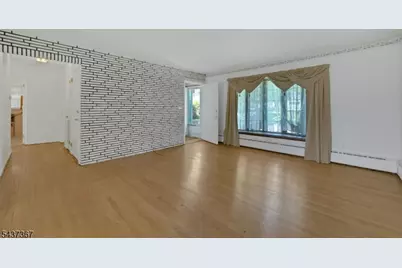 316 Sanford Ave, Lyndhurst Township, NJ 07071 - Photo 3