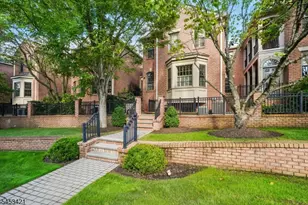 25 Norwood Ave Unit, Summit, NJ 07901 - Photo 1