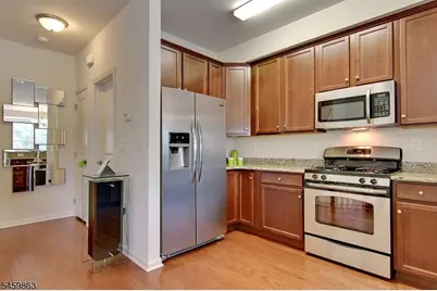 406 Waterview Ct, Hanover Township, NJ 07927 - Photo 9
