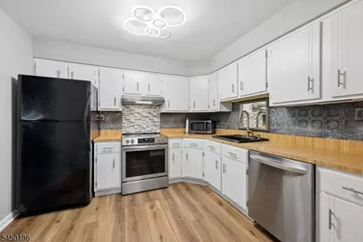 74 Farm Rd #E, Hillsborough Township, NJ 08844 - Photo 11