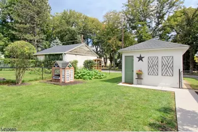 35 Essex Ave, Bloomfield, NJ 07003 - Photo 47