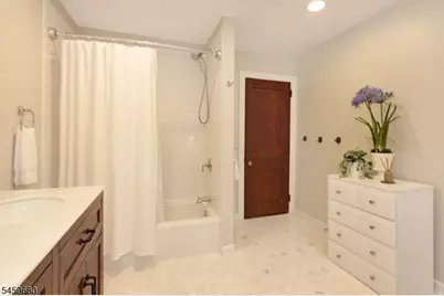 35 Essex Ave, Bloomfield, NJ 07003 - Photo 37