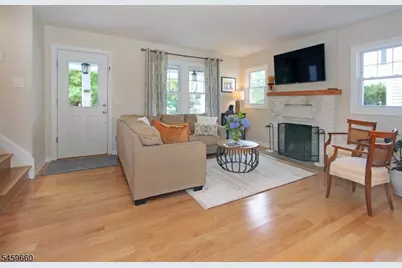 35 Essex Ave, Bloomfield, NJ 07003 - Photo 15