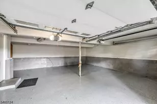 23 Hampshire Rd, Paramus, NJ 07652 - Photo 25
