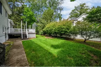 23 Hampshire Rd, Paramus, NJ 07652 - Photo 29