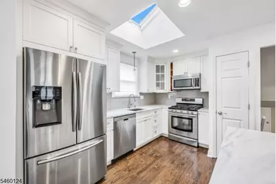 23 Hampshire Rd, Paramus, NJ 07652 - Photo 7