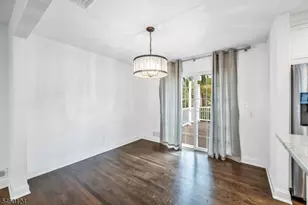 23 Hampshire Rd, Paramus, NJ 07652 - Photo 9
