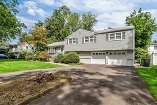 23 Hampshire Rd, Paramus, NJ 07652 - Photo 1
