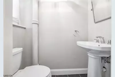 23 Hampshire Rd, Paramus, NJ 07652 - Photo 23