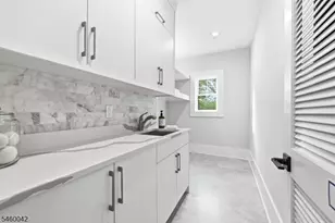 4 Athens Rd, Millburn, NJ 07078 - Photo 33