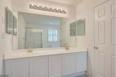 4 Avery Ct, Bridgewater, NJ 08807 - Photo 35