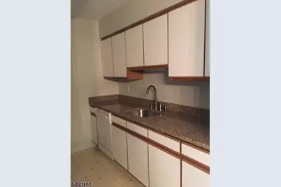 651 Riverside Ave #B13, Lyndhurst Township, NJ 07071 - Photo 7