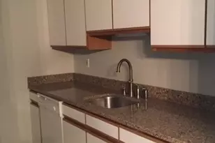651 Riverside Ave, Lyndhurst Township, NJ 07071 - Photo 7