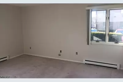 651 Riverside Ave #B13, Lyndhurst Township, NJ 07071 - Photo 9