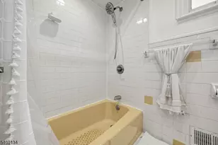 193 McFarlane Rd, Woodbridge Township, NJ 07067 - Photo 11