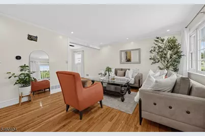 193 McFarlane Rd, Woodbridge Township, NJ 07067 - Photo 3