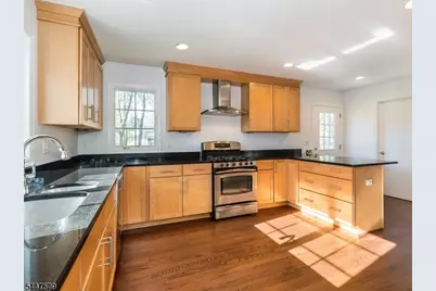 130 Littleton Rd, Morris Plains, NJ 07950 - Photo 11