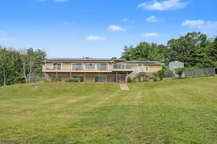 135 W Mountain Rd, Sparta Township, NJ 07871 - Photo 37