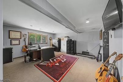 135 W Mountain Rd, Sparta Township, NJ 07871 - Photo 25